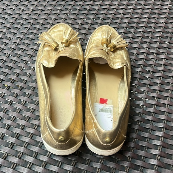 MICHAEL KORS CALLAHAN GOLD TASSEL FLATS LOAFERS 7M - Picture 2 of 8